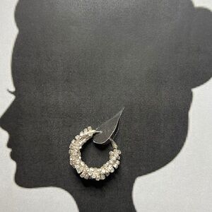 Elegant Hoop Earrings – Fine Fashion with White Sparkling Stones